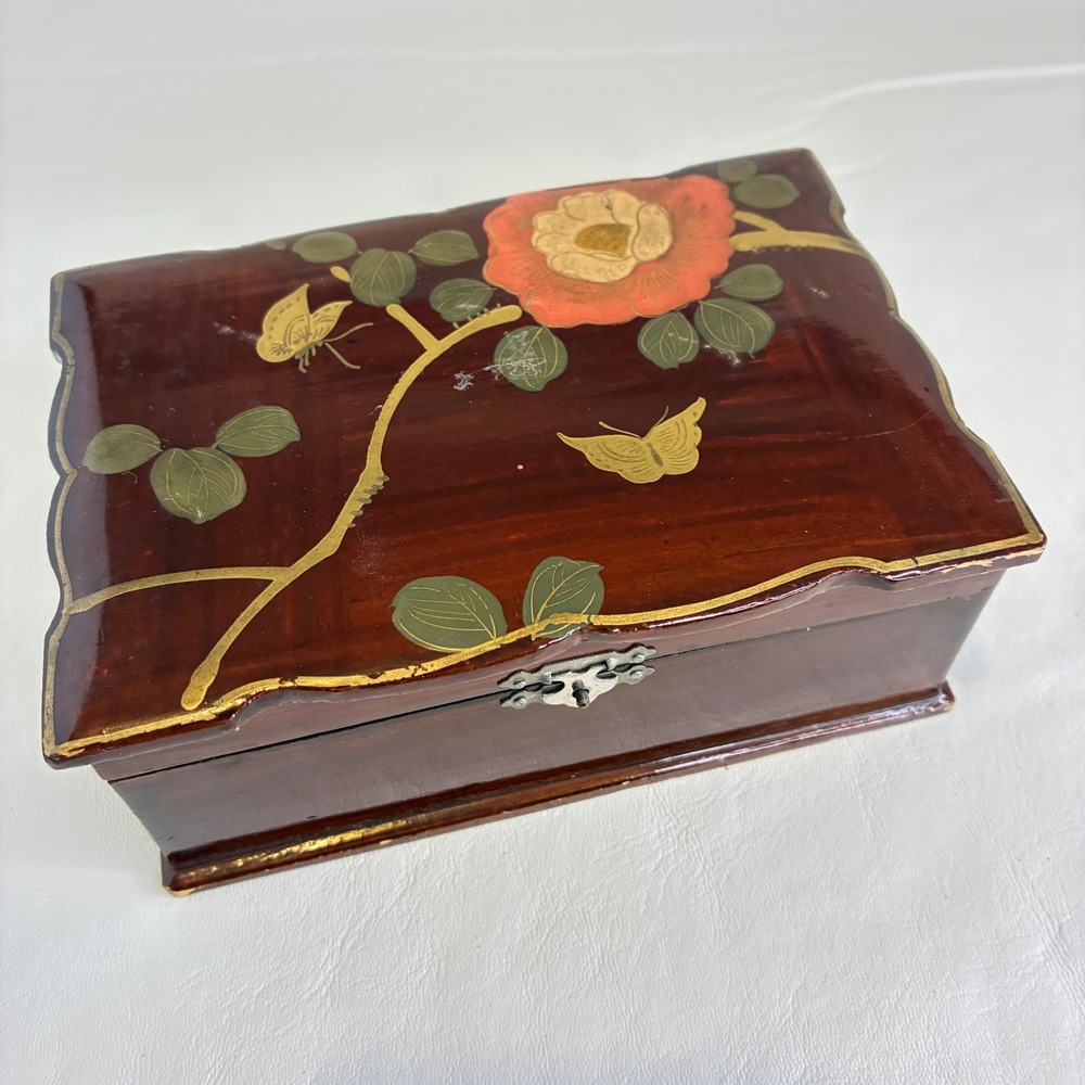 Vintage Japanese Lacquerware Trinket Box Floral‎ Butterfly Divided Jewelry Case